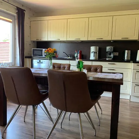 Ferienwohnung Mit Kamin Und Gartenblick * Alt Suhrkow