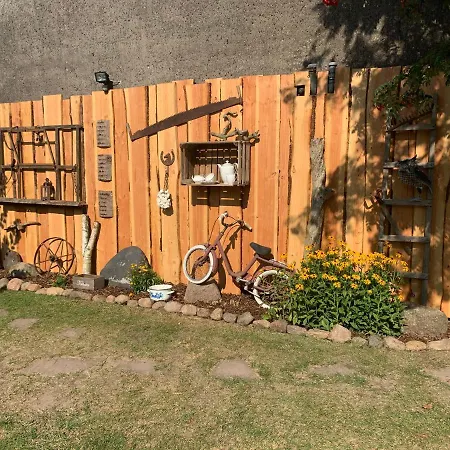 Ferienwohnung Mit Kamin Und Gartenblick Alt Suhrkow